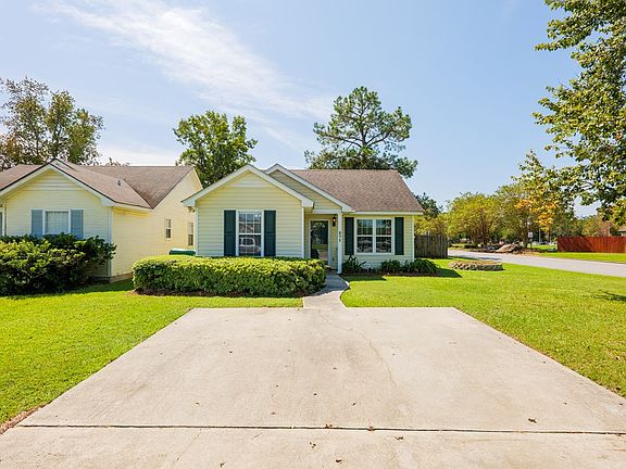 3rd image of 271 Blue Pool Dr