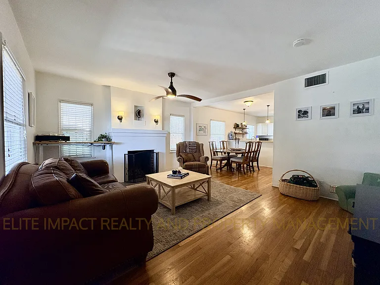 1718 E Grant Rd — Photo 6