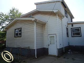 2nd image of 34 W Broadway St