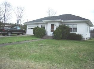 1 Shirwood Dr, Seekonk, MA 02771