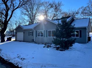 7526 332nd Ave, Burlington, WI 53105