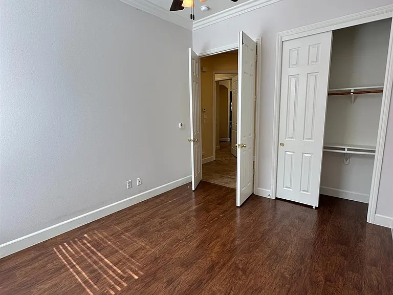 768 Quincy Ave — Photo 26