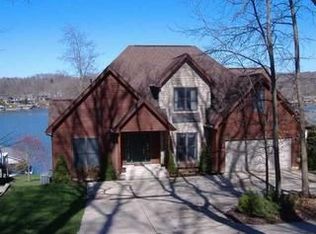 899 Kingsway Cir, Howard, OH 43028