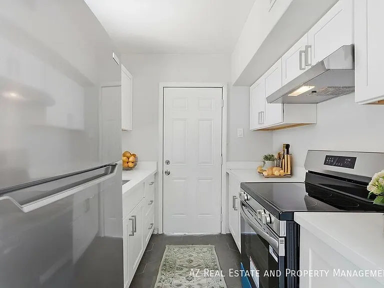 1038 N 16th St — Photo 7