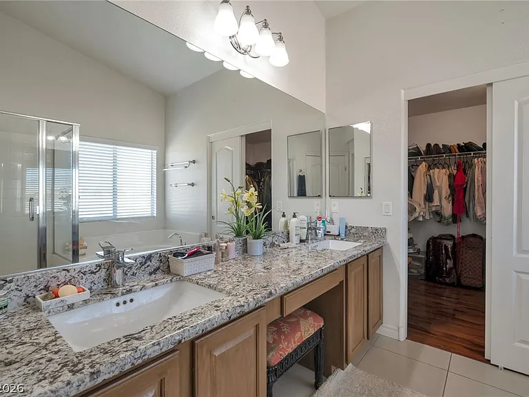 10391 Montes Vascos Dr — Photo 16