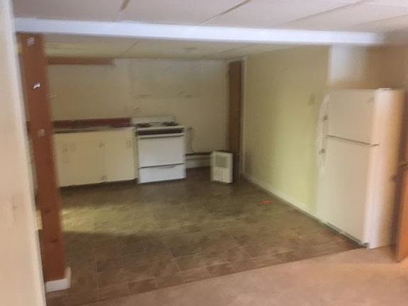 another view of east side kitchen area