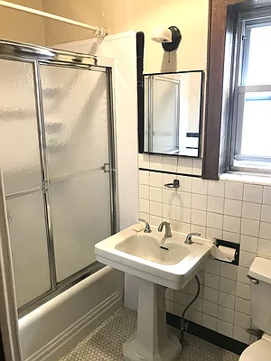 Rented by Amorelli Realty | media 12