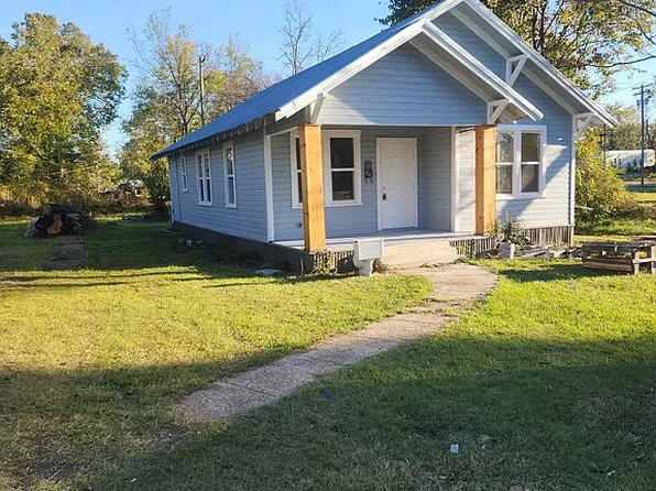 313 W 2nd St S, Prescott, AR 71857