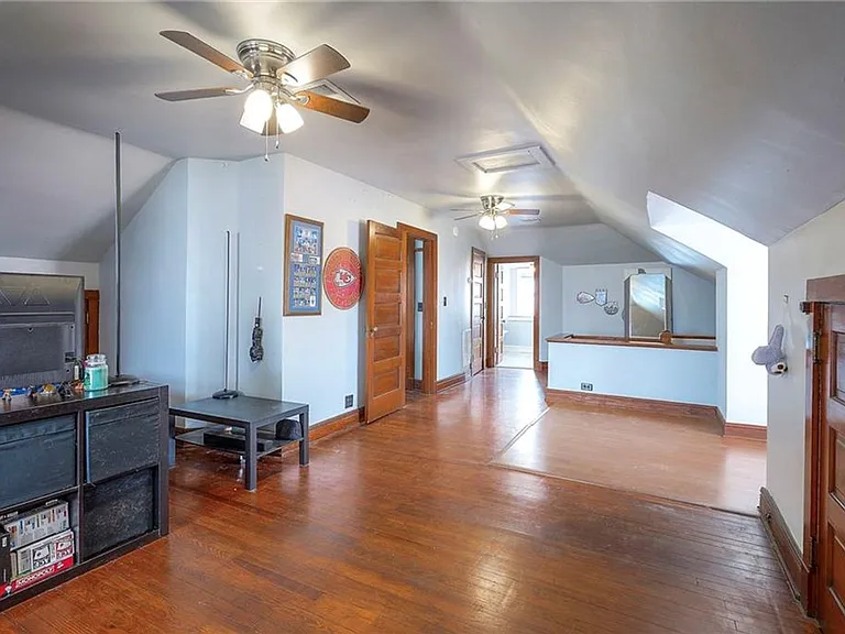 712 E Armour Blvd — Photo 22