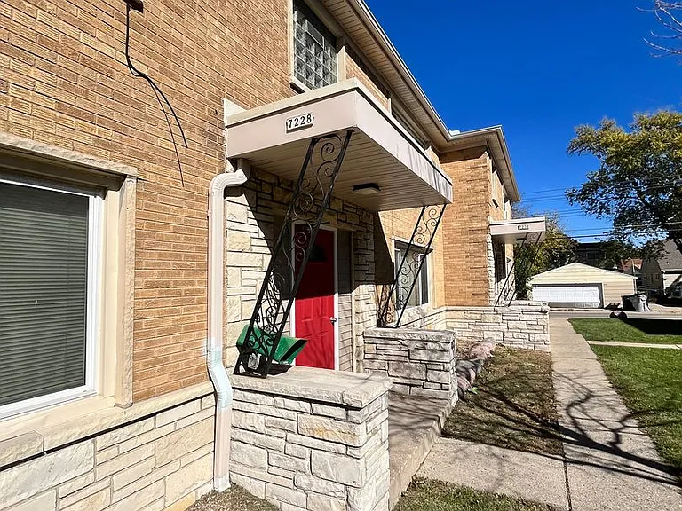 7228 W Appleton Ave — Photo 8