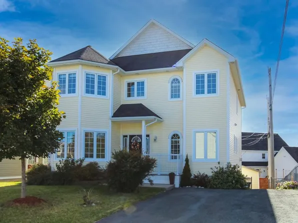 11 Ledingham Place, St.John's, NL A1A5M4