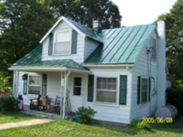 1st image of 216 Bennett St