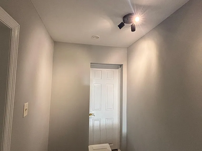 2322 Almond St — Photo 10