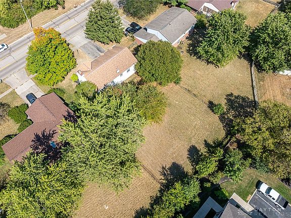 5th image of 2806 Miami Village Dr