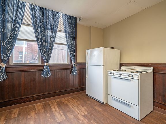 4th image of 453 Penora St APT 3