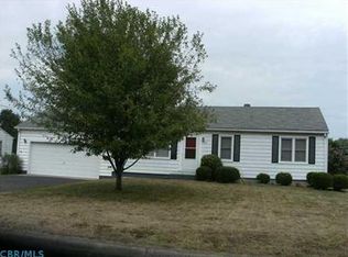 330 Sunset Dr, Circleville, OH 43113