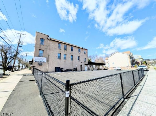 239 Union Blvd