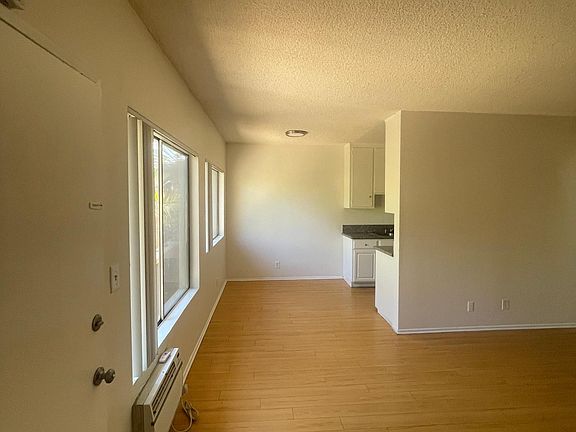 3rd image of 1286 N Summit Ave #205