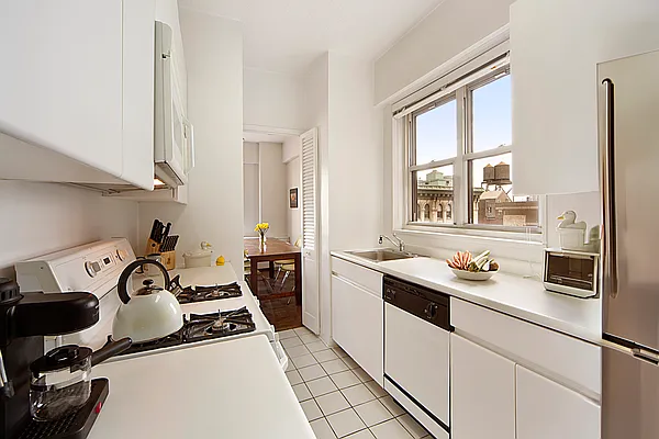 Rented by Brown Harris Stevens | media 5