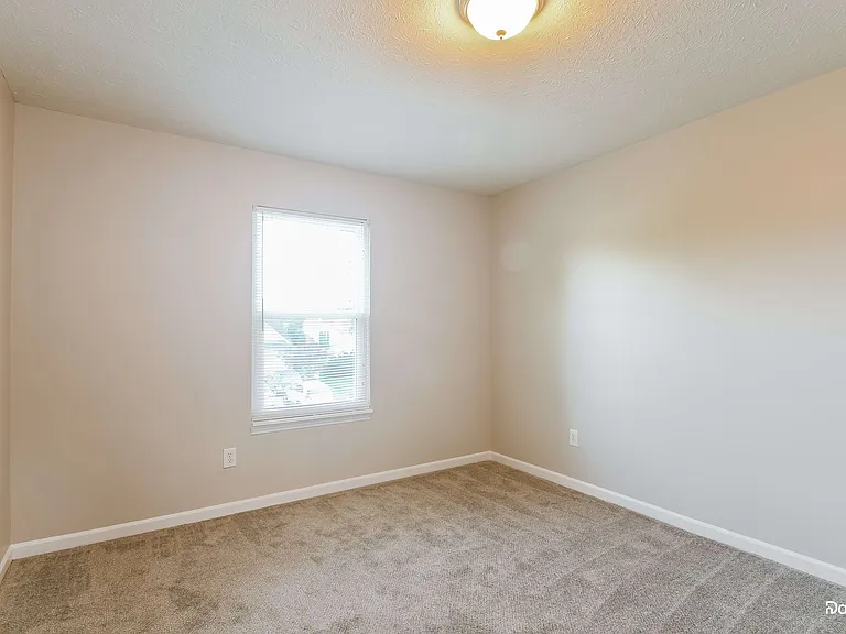 9938 Fountain Cove Ln — Photo 12