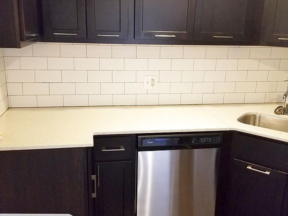 4th image of 6106 N Kenmore Ave #108