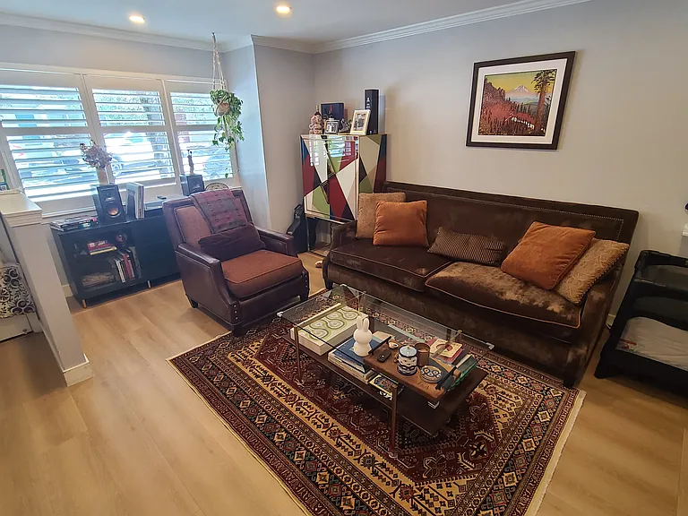 50 Mariner Green Dr — Photo 2