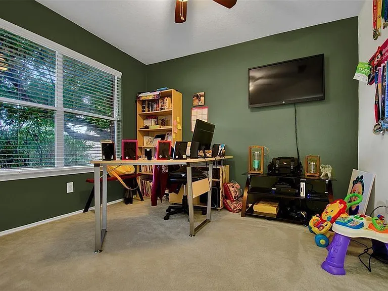 615 Salma Ct — Photo 13