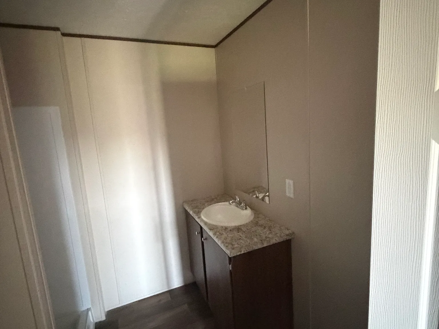 4 bed, 2000 sqft, $2,500 — Photo 4