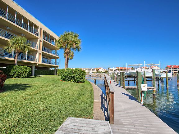 4th image of 363 Pinellas Bayway S APT 45