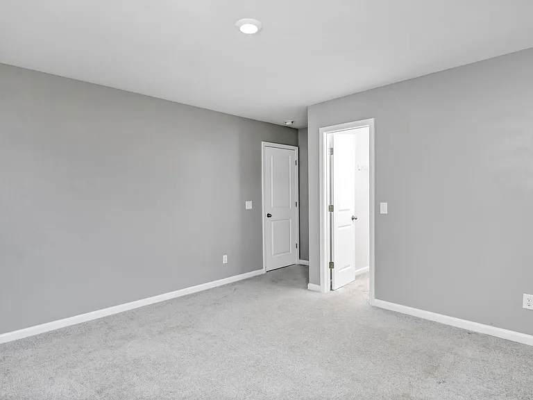 414 Tulip Way — Photo 47
