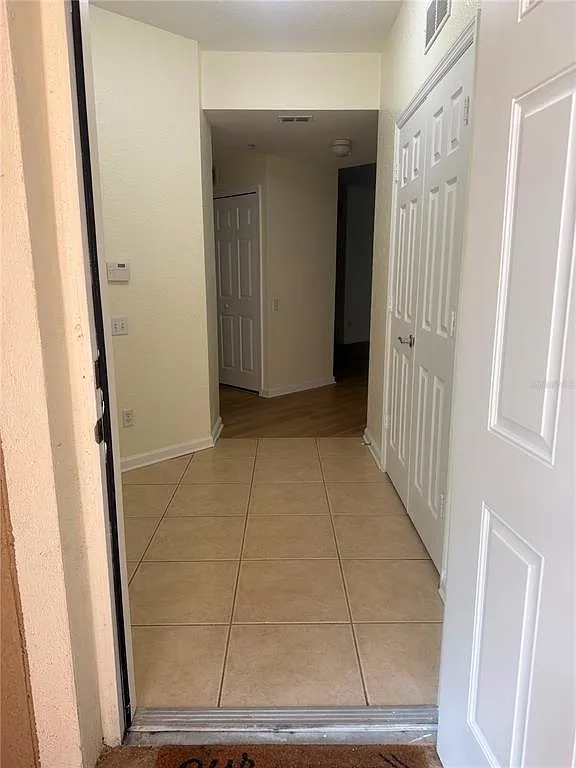 2 bed, 2.0 bath, 1438 sqft, $2,100 — Photo 2