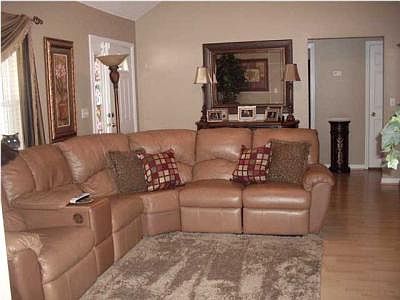 4th image of 699 Colony Cir