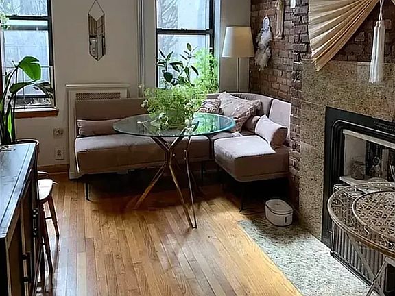 3rd image of 286 E 10th St APT 3W