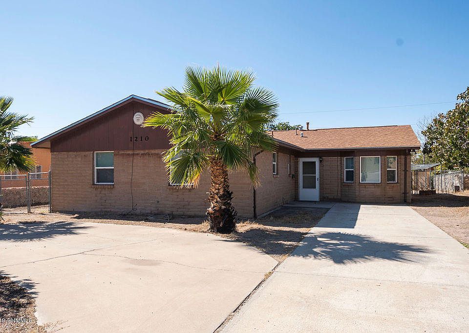 1st image of 1210 La Fonda Dr