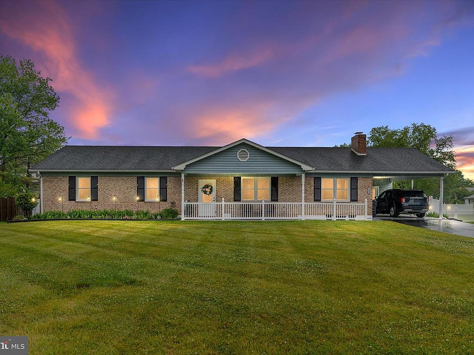 1st image of 106 Essex Cir