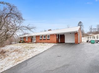 3 Spruce Dr, Highland Mills, NY 10930