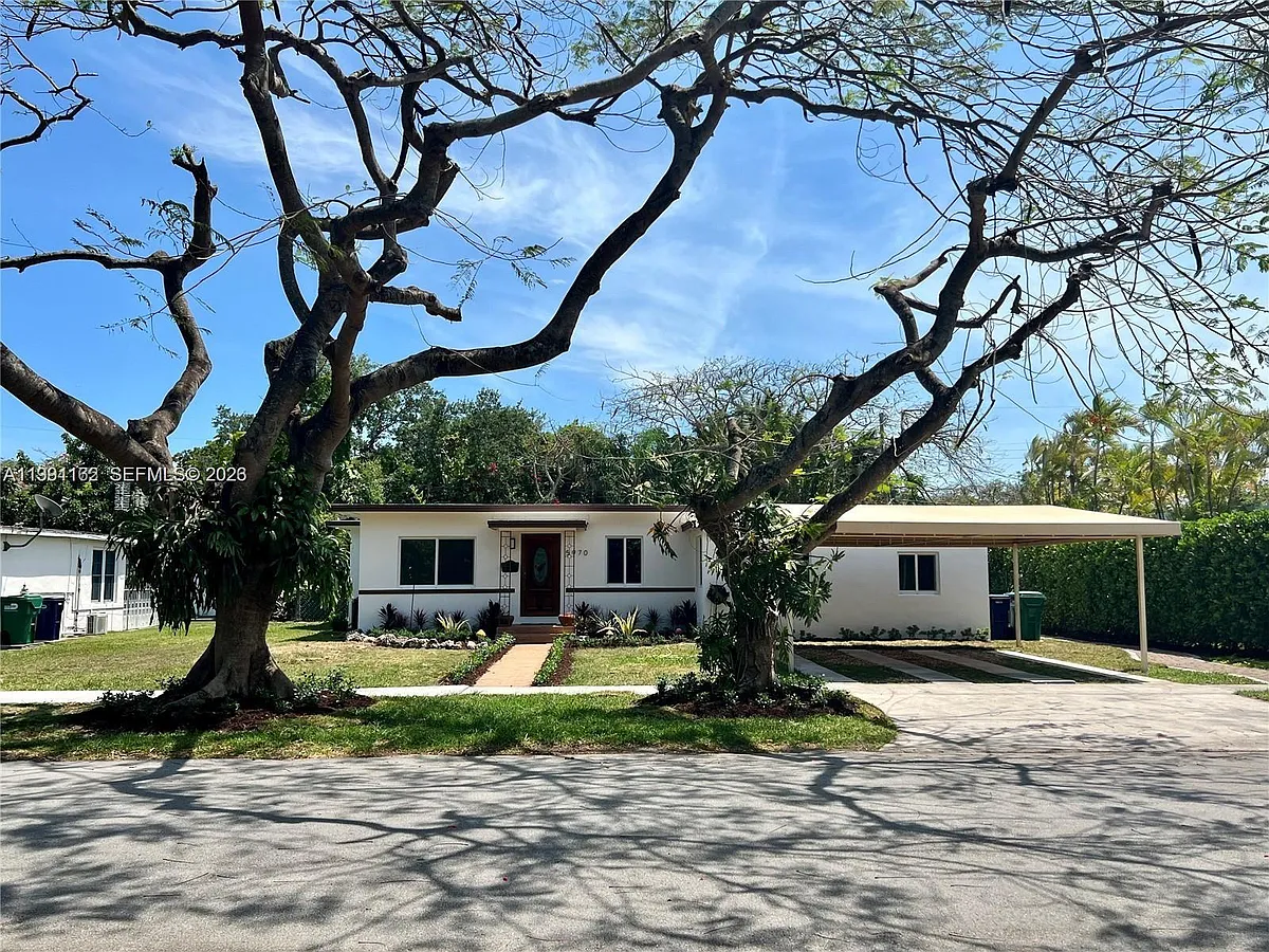 Building Photo - 5970 SW 46th St