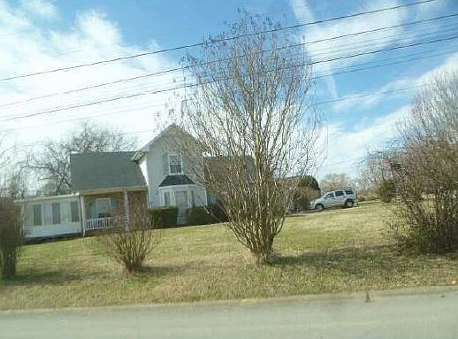 3rd image of 228 Moncrest Dr