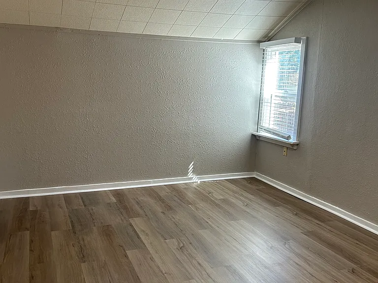 Bedroom #1