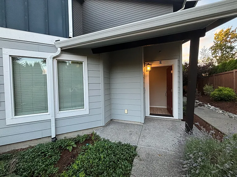 118th Avenue Ct E — Photo 3