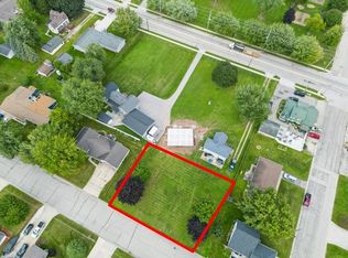 N 9th St, Hilbert, WI 54129