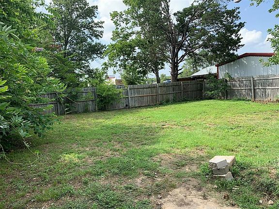 5th image of 406 Presnall Dr