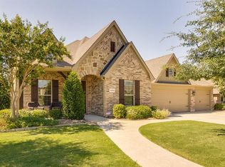 10809 Owl Creek Dr, Fort Worth, TX 76179