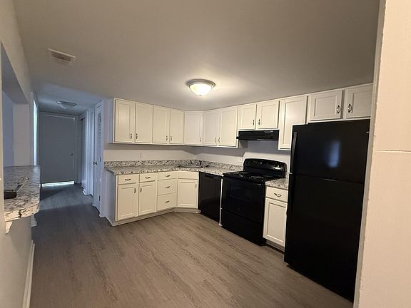 2nd image of 3521 Normandy Ln APT 67