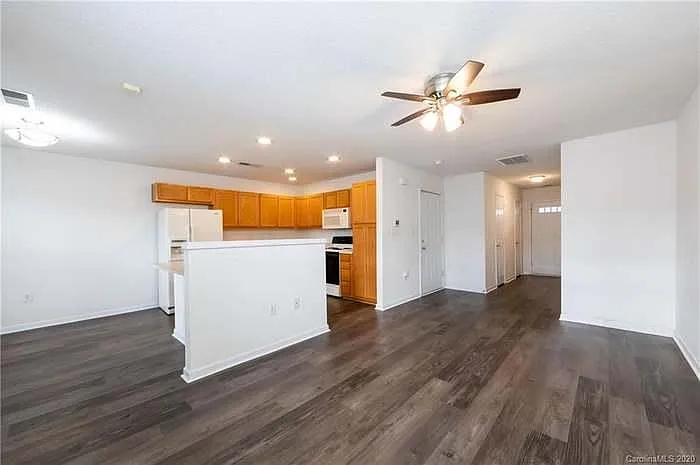 945 Pelican Bay Dr — Photo 22