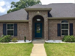 114 W Tyler Ln, Leesville, LA 71446