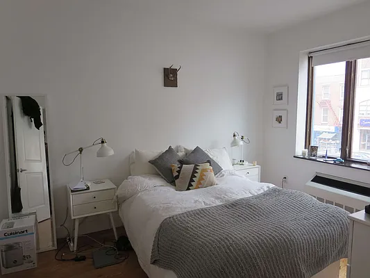 Rented by Eliaman Group, LLC | media 16