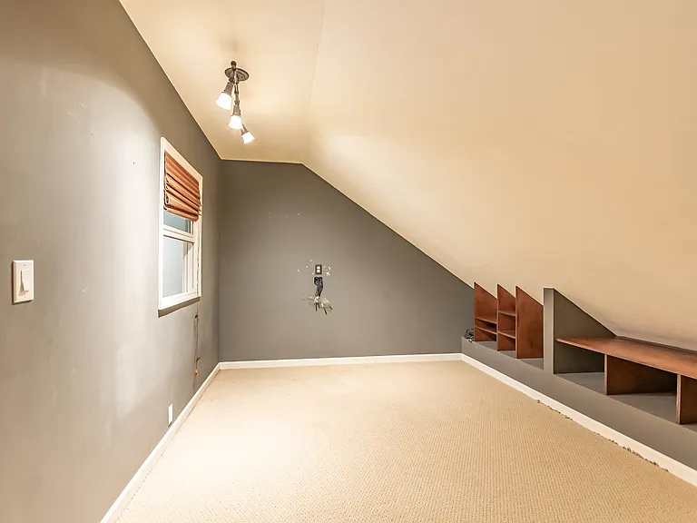 517 Caselton Ct — Photo 16