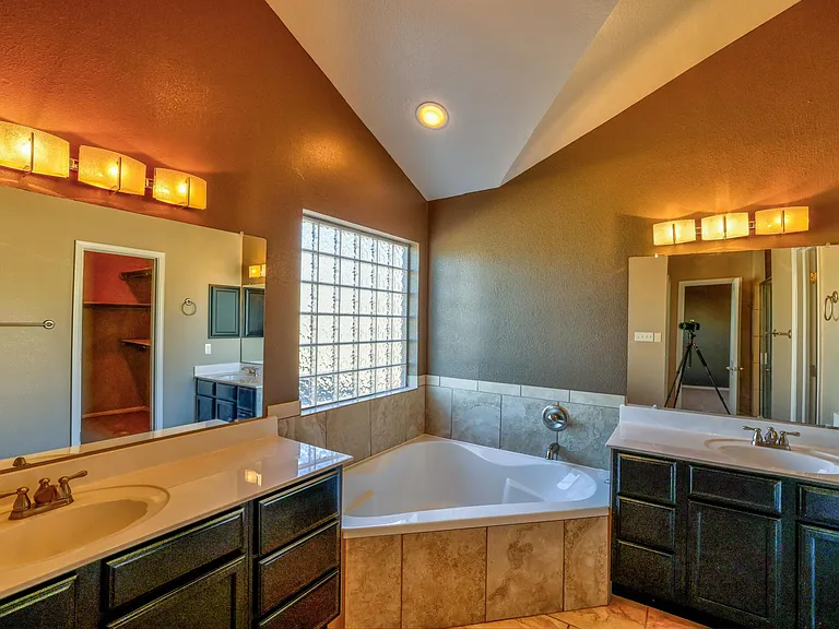 6632 Westfield Dr — Photo 25