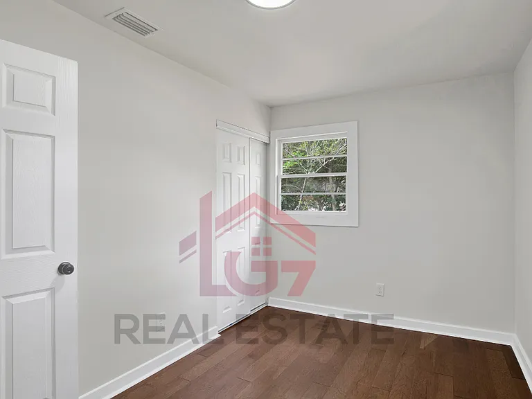 6100 Lorma Rd — Photo 17